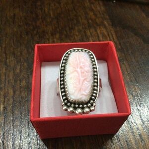 Native pink carved conch shell ring in sterling silver. Size 8